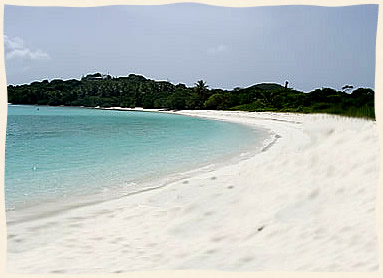 Lindquist beach / Smith Bay Park is a wonderful location for your island wedding getaway.